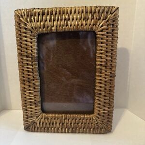 Woven Brown Picture Standing only Frame